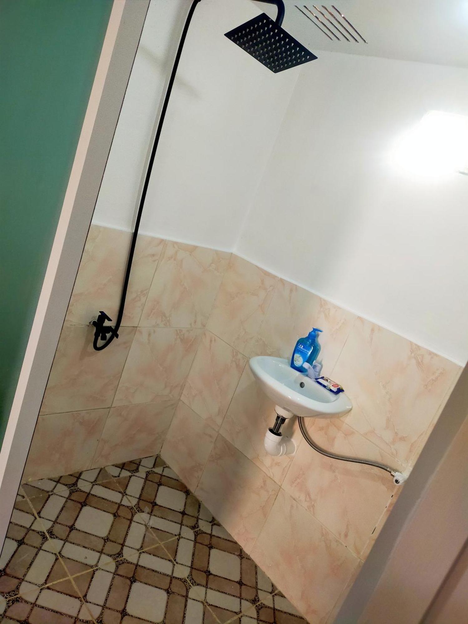 Don Leo'S Bnb Esperanza Exteriör bild